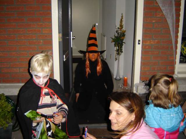 klik op de foto voor een grotere weergave