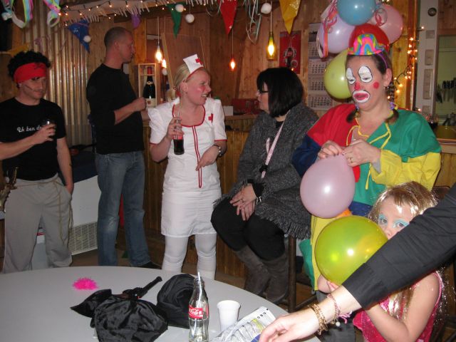 klik op de foto voor een grotere weergave