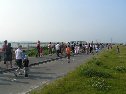 Avondvierdaagse-2007-1-500x375